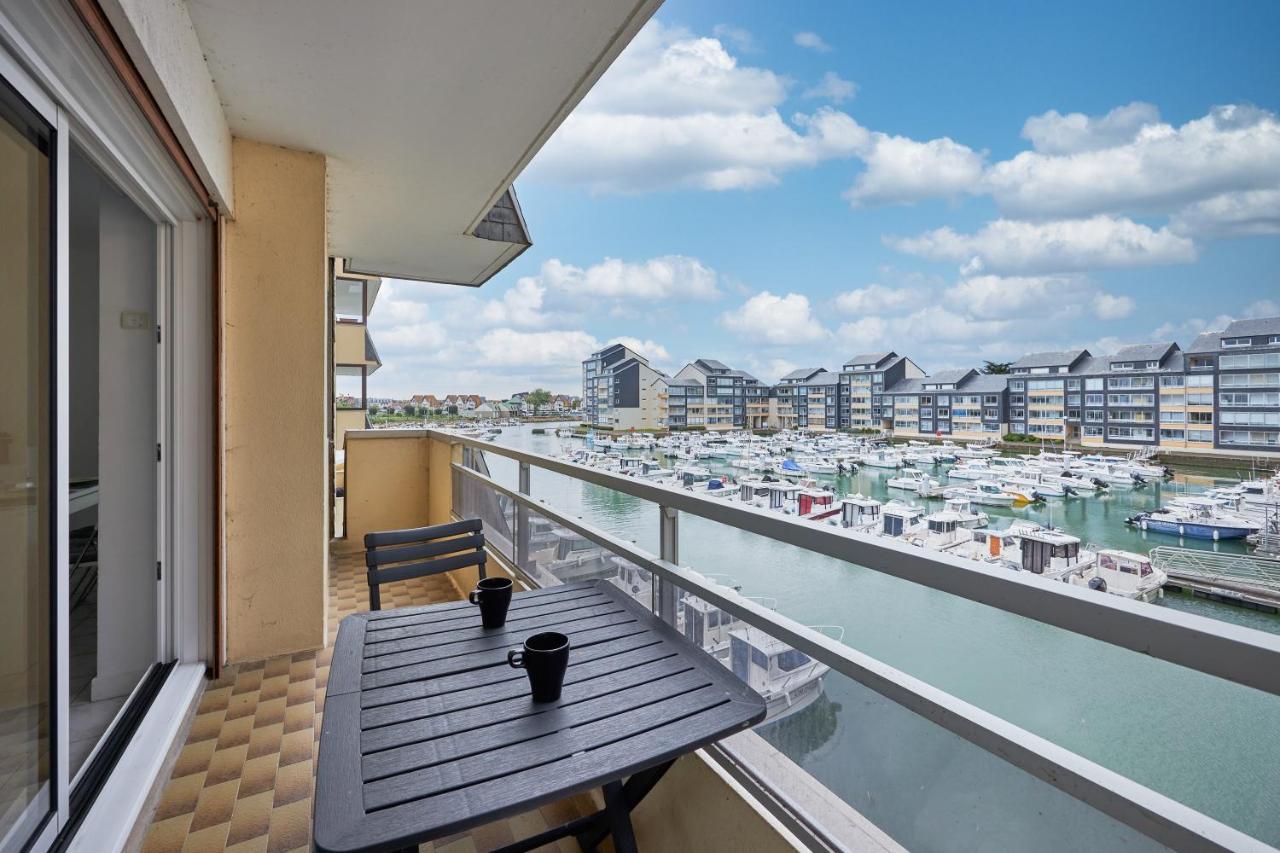 Juno Marina Apartment Courseulles-sur-Mer Exterior photo